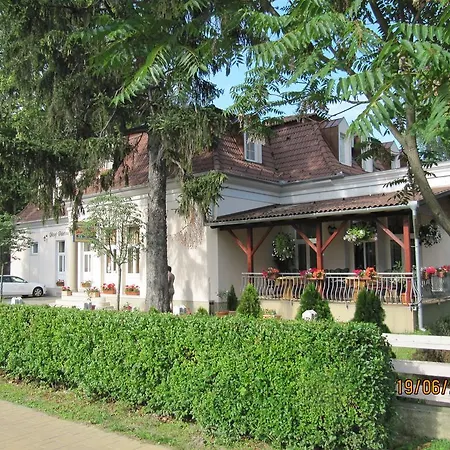 Göcsej Palatinus étterem és Panzió *