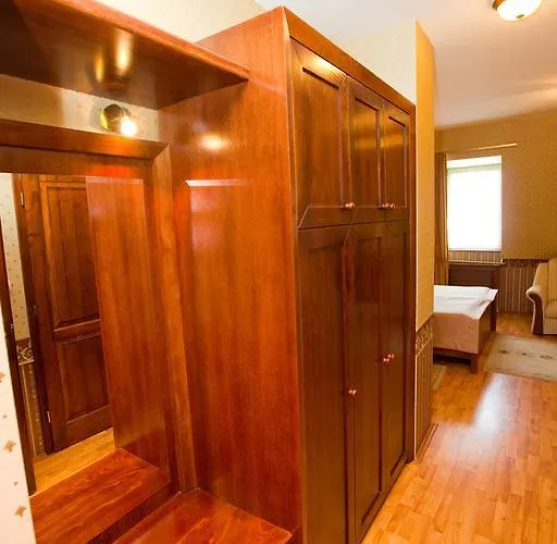Apart Otel Goecsej Palatinus Etterem Es Panzio